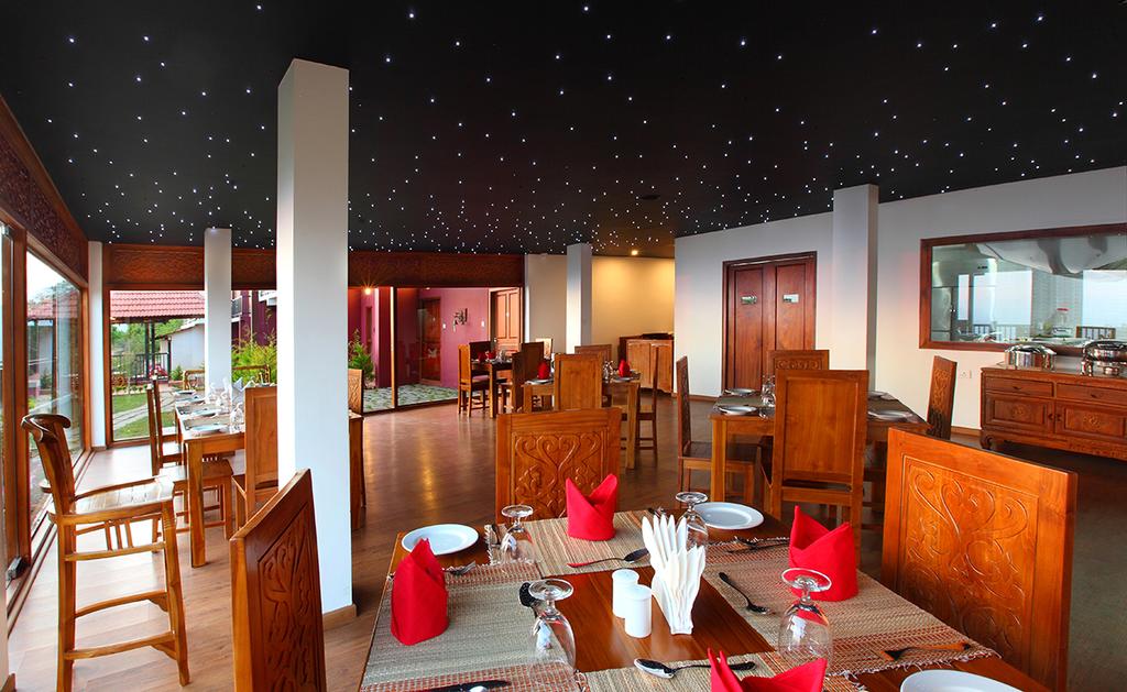 Golden Ridge Mountain Resort Munnar Restaurant