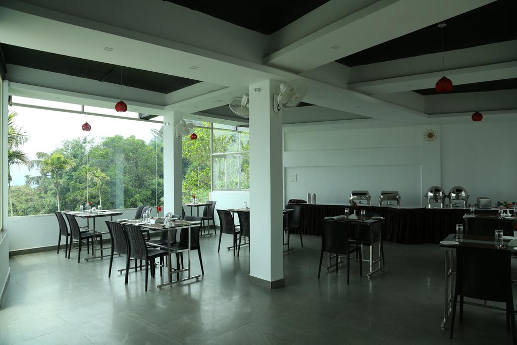 Snow Line Resort Munnar Restaurant