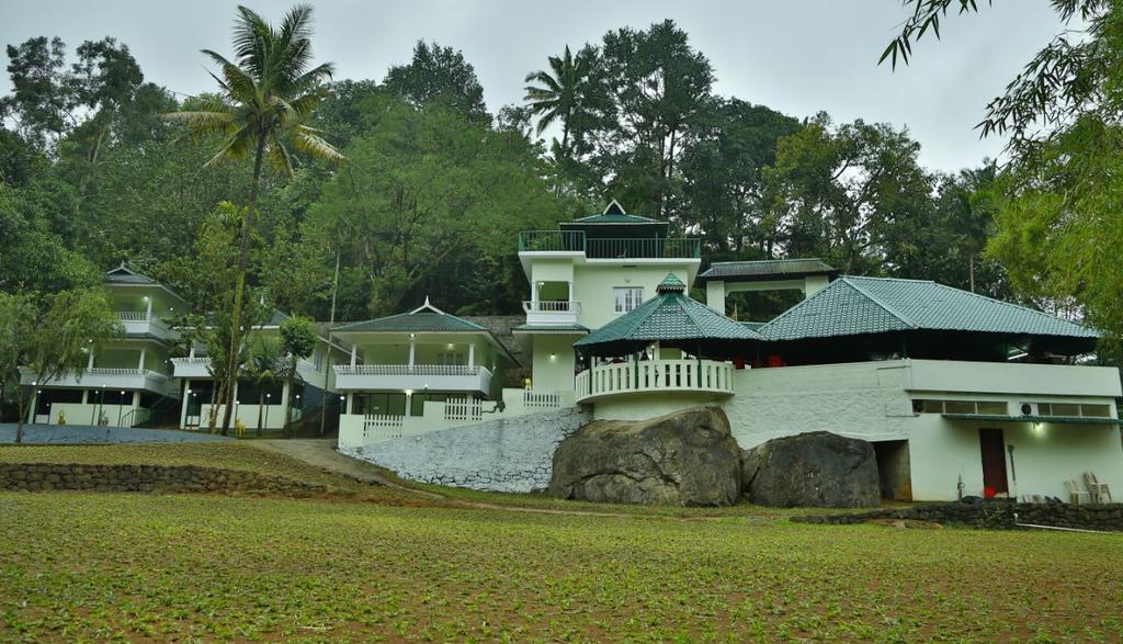 Aruvi Resort Munnar